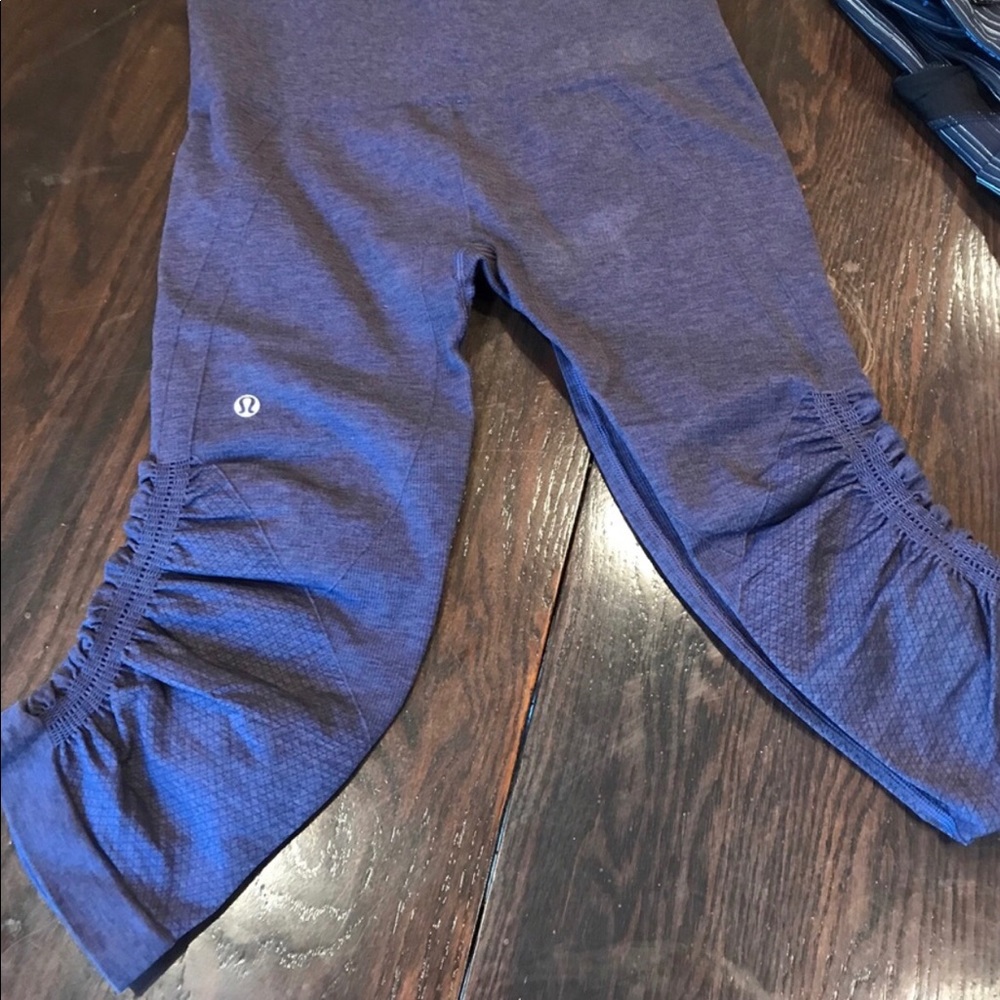 Lululemon cropped pants size 6